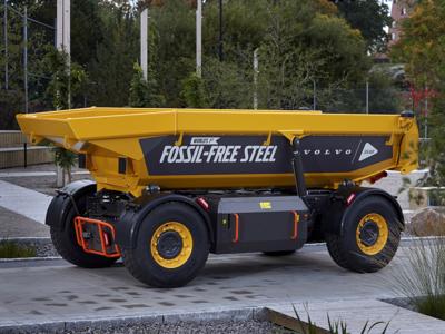 Volvo hé lộ mẫu xe làm bằng “thép xanh” đầu tiên trên thế giới