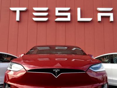 Tesla lãi kỷ lục, tỷ suất lợi nhuận vượt 30%