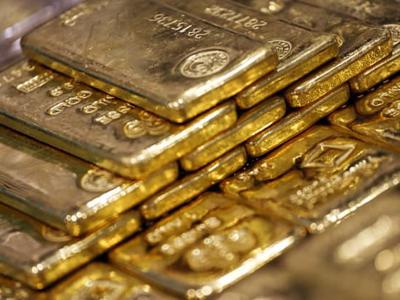 Giá vàng thế giới khựng lại vì USD tăng giá, trong nước chạm 61 triệu đồng/lượng