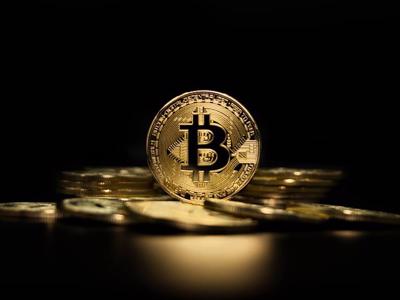 Giá Bitcoin lao dốc sau cảnh báo mới từ Trung Quốc