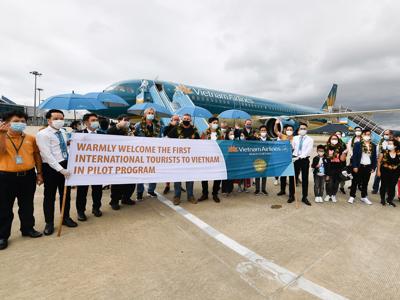 Ba đoàn khách du lịch quốc tế đến tham quan Quảng Nam sau 2 năm “đóng cửa” 