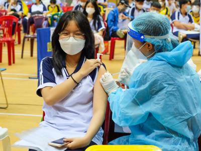 Hà Nội: Học sinh lớp 9 được tiêm vaccine từ ngày 27/11