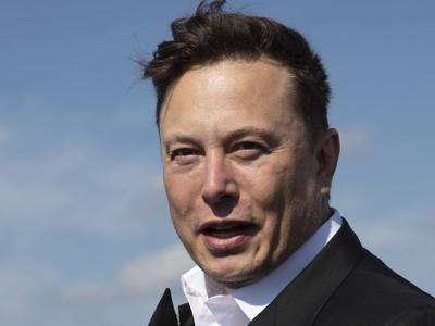 Vì sao Elon Musk bán mạnh cổ phiếu Tesla mà cổ phần vẫn tăng?