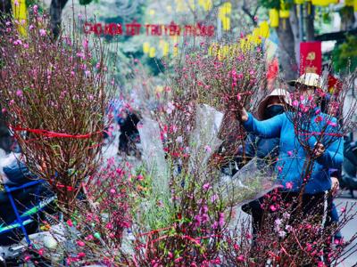 Thủ tướng yêu cầu không đưa ra quy định phòng, chống dịch "gây khó khăn" cho người dân dịp Tết