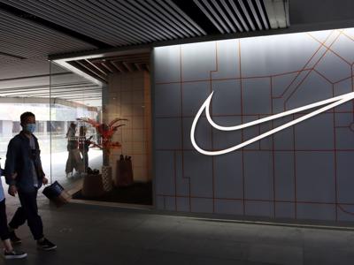 Hành trình “thất sủng” của các thương hiệu phương Tây ở Trung Quốc