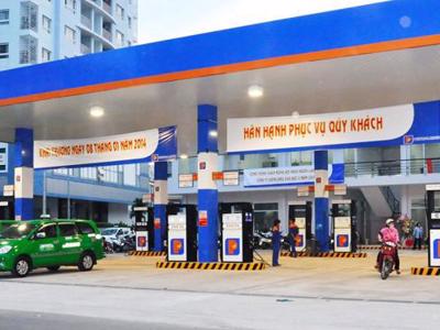 Tăng chi phí kinh doanh định mức xăng dầu sẽ "thổi" giá xăng trong nước tăng cao hơn