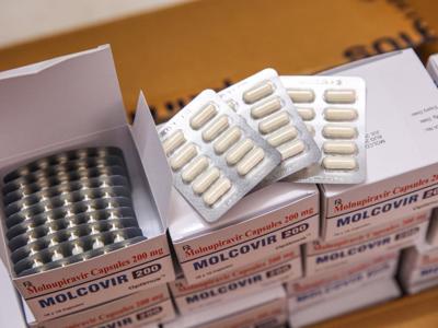 WHO: Không sử dụng thuốc Molnupiravir cho người trẻ, phụ nữ có thai và bà mẹ cho con bú