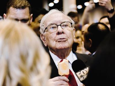  Nhóm tỷ phú giàu nhất thế giới: Nhiều người mất hàng chục tỷ USD từ đầu năm, Warren Buffett vẫn "kiếm đậm"