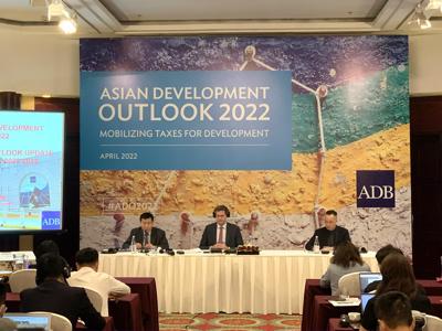 ADB đưa dự báo lạc quan về kinh tế Việt Nam năm 2022, với GDP đạt 6,5%