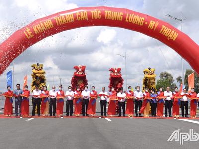 Khánh thành sau gần 13 năm khởi công, cao tốc Trung Lương - Mỹ Thuận miễn phí BOT 60 ngày từ 30/4
