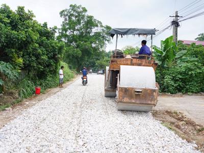 Kinh phí hạn hẹp, quản lý, bảo trì hệ thống đường giao thông nông thôn gặp khó