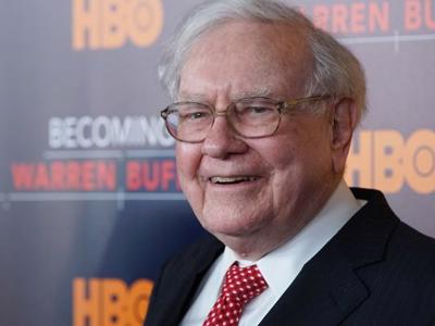 Warren Buffett: Khi cổ phiếu lao dốc, không nên theo dõi thị trường sát sao