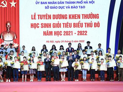 Tuyên dương, khen thưởng 700 học sinh giỏi tiêu biểu trên địa bàn Thủ đô