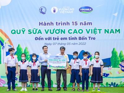 Vinamilk khởi động hành trình năm thứ 15 của quỹ sữa vươn cao Việt Nam tại nhiều địa phương