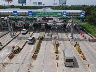Suôn sẻ ngày đầu cao tốc Hà Nội - Hải Phòng bỏ thu phí bằng tiền mặt