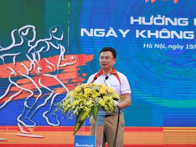 Sacombank chạy bộ hưởng ứng ngày không tiền mặt 2022