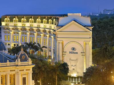 Tập đoàn BRG cùng đối tác chiến lược Hilton thảo luận phương án nâng cấp khách sạn Hilton Hà Nội Opera