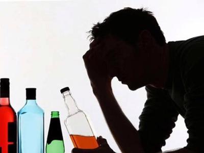 Xử lý nghiêm hành vi pha chế rượu bằng cồn methanol