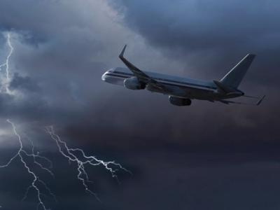 Mưa bão dồn dập, tình trạng chậm, hủy chuyến bay sẽ tăng vọt trong tháng 8