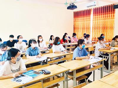 Nhiều trường đại học đồng loạt tăng học phí