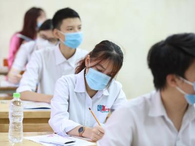 TP.HCM: Giữ nguyên mức thu các khoản trong năm học 2021-2022 để thực hiện cho năm học mới