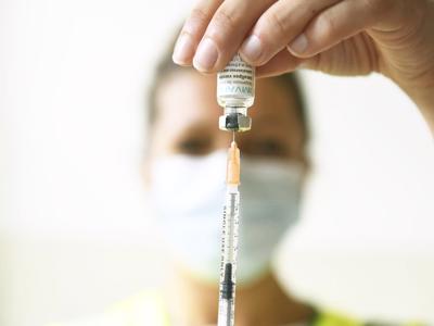 Mỹ đầu tư 11 triệu USD sản xuất vaccine đậu mùa khỉ