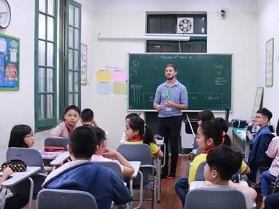Khuyến khích các trường thực hiện xã hội hóa trong dạy tiếng Anh
