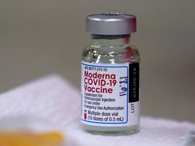 Thiếu cục bộ vaccine Moderna tiêm cho trẻ em