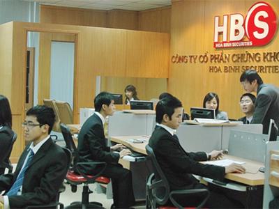 HBS phát hiện trang web, nhân viên giả mạo mời chào đầu tư