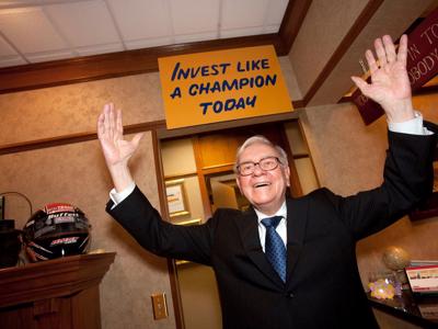 12 đặc điểm giúp Warren Buffett trở thành huyền thoại đầu tư