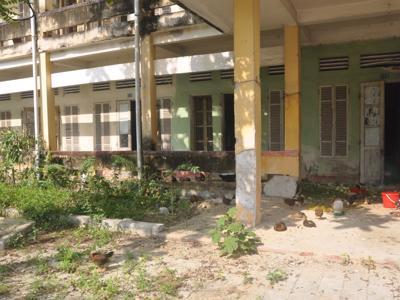 Cận cảnh hàng loạt trụ sở công bỏ hoang tại Thanh Hóa