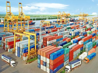 Xuất nhập khẩu đạt trên 557 tỷ USD, khu vực FDI tiếp tục giữ vai trò “nhạc trưởng”