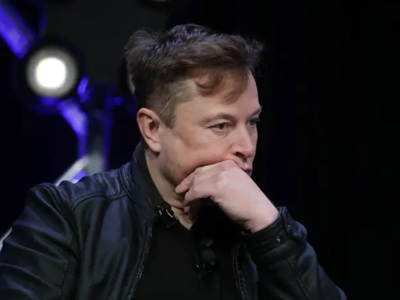 Tài sản của Elon Musk "bốc hơi" một nửa trong 1 năm