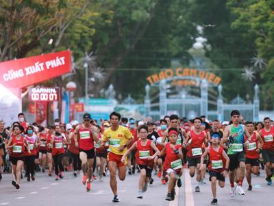 Hơn 14.000 vận động viên tham gia giải marathon Quốc tế TPHCM Techcombank mùa 5