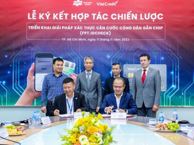 VietCredit hợp tác FPT IS triển khai giải pháp xác thực căn cước công dân gắn chip