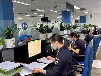 "Cán đích" thu ngân sách trước 2 tháng, Hải quan TP. Hồ Chí Minh phấn đấu tăng thu thêm 18%