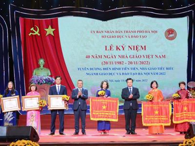 Tuyên dương các điểu hình tiên tiến, nhà giáo mẫu mực của Thủ đô năm 2022