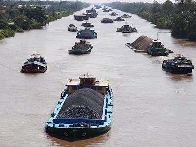 Xây dựng tuyến vận tải mẫu thủy nội địa để phát huy lợi thế đồng bằng sông Cửu Long