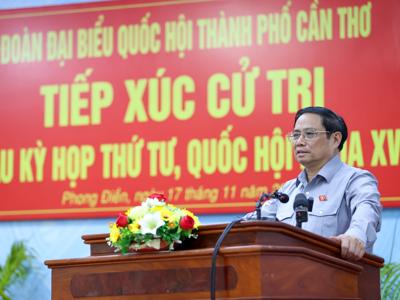 Tiếp xúc cử tri Cần Thơ, Thủ tướng nêu loạt giải pháp gỡ khó cho  chứng khoán, trái phiếu, bất động sản