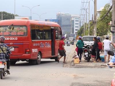 Xe dù đang phá vỡ quy hoạch luồng tuyến tại nhiều thành phố lớn