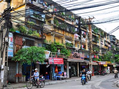 Xây mới hàng nghìn chung cư cũ: Khó giải bài toán lợi ích 