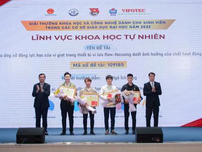 Trao 250 giải thưởng khoa học và công nghệ dành cho sinh viên