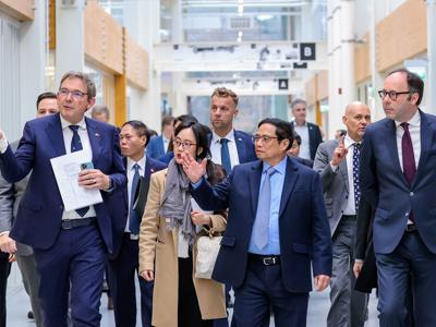 Thủ tướng thăm "thung lũng Silicon" của châu Âu, đề nghị Hà Lan hỗ trợ xây dựng Brainport tại Hà Nội