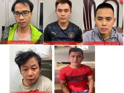 Chiêu thức "rút ruột" lô hàng tại sân bay