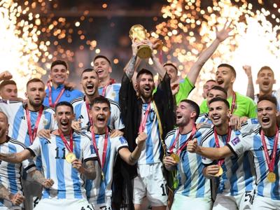 Thế giới cháy hàng áo đấu số 10, World Cup này là của Messi