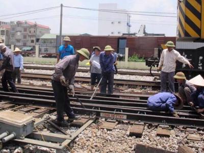 Đồng thuận giao vốn ngàn tỷ bảo trì đường sắt quốc gia cho Tổng công ty Đường sắt