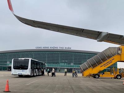 Hàng không tăng cường bay đêm dịp Tết, giảm tối đa chậm, huỷ chuyến