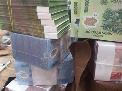 Kỳ án “nữ trưởng phòng” bẫy "chạy dự án",  đổi tiền mới