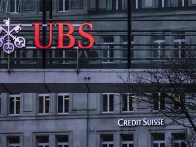 Ai được, ai mất  trong thương vụ UBS-Credit Suisse?