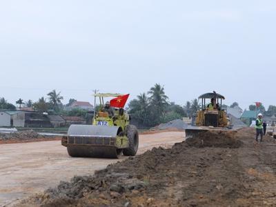 Sáu dự án đầu tư công tại Thanh Hóa có nguy cơ "lụt" tiến độ 